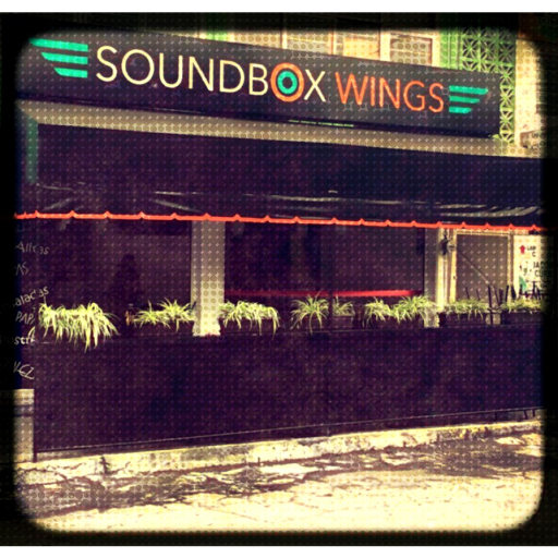 Soundbox Wings, Calle Sufragio Efectivo 141, Emiliano Zapata, 62740 Cuautla, Mor., México, Restaurante de comida rápida | JAL