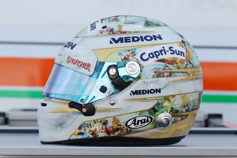 шлем Адриана Сутиля в честь его 100-ой гонки на Гран-при Венгрии 2013