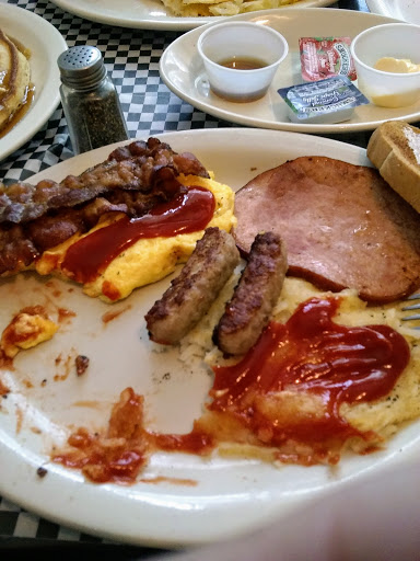 Restaurant «High Hat Diner», reviews and photos, 1147 Main St, Clearfield, UT 84015, USA