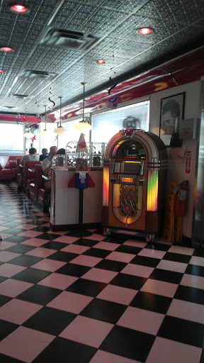 Restaurant «Blast from the Past Too Diner», reviews and photos, 623 US-1, Scarborough, ME 04074, USA