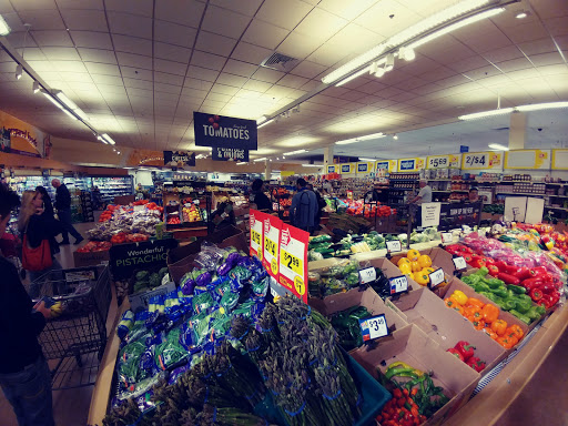 Grocery Store «Super Stop & Shop», reviews and photos, 7417 Grand Ave, Maspeth, NY 11378, USA