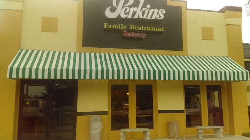 Restaurant «Perkins Restaurant & Bakery», reviews and photos, 4335 Tamiami Trail E, Naples, FL 34112, USA