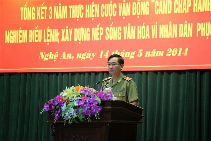 Thiếu tướng Nguyễn Xuân Lâm - Giám đốc Công an tỉnh Nghệ An phát biểu khai mạc Hội nghị
