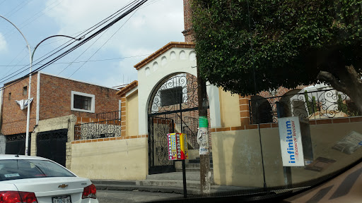 Parroquia San Juan Bosco Arquidiócesis de Guadalajara, Calle M. Hidalgo 513, La Barca Centro, 47910 La Barca, Jal., México, Iglesia | JAL