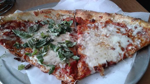 Pizza Restaurant «Pizza Bella», reviews and photos, 1799 Briarcliff Rd NE, Atlanta, GA 30306, USA