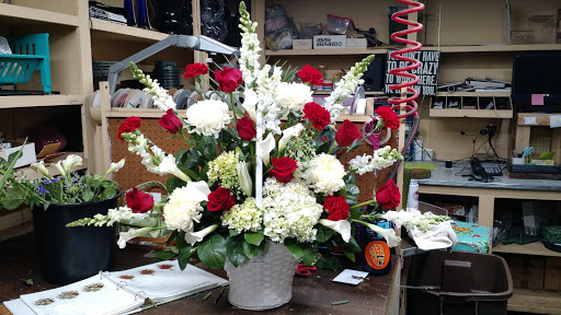 Florist «Milwaukie Floral and Garden», reviews and photos, 3306 SE Lake Rd, Milwaukie, OR 97222, USA