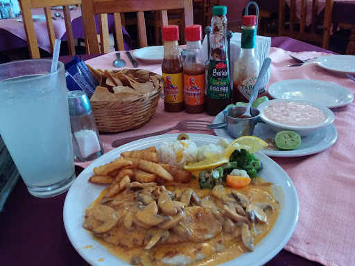 Mariscos Y Carnes La Cabaña, 88300, Calle 6, Centro, Cd Miguel Alemán, Tamps., México, Restaurante | TAMPS