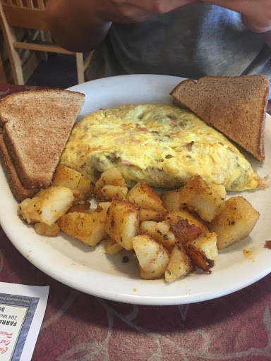 Cafe «Kostas Cafe Breakfast And Lunch», reviews and photos, 31 Pleasant St, Spencer, MA 01562, USA