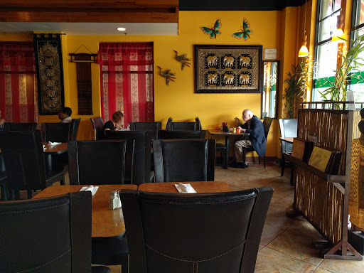 Thai Restaurant «Golden Seven II», reviews and photos, 320 Town Center Ave, Suwanee, GA 30024, USA