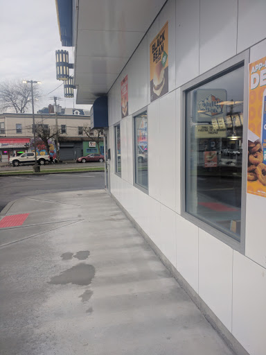 Fast Food Restaurant «White Castle», reviews and photos, 642 Broadway, Newark, NJ 07104, USA