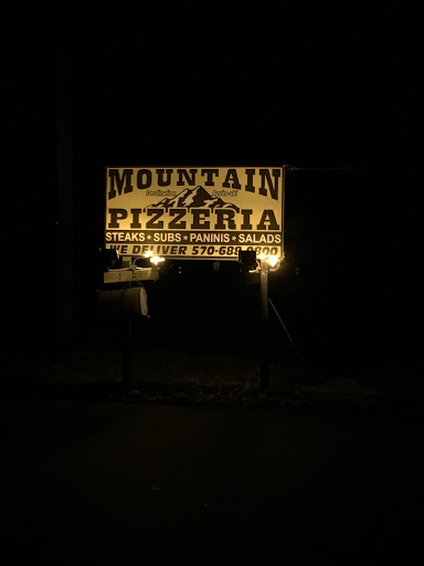 Pizza Restaurant «Mountain Pizzeria», reviews and photos, 139 Camelback Rd, Tannersville, PA 18372, USA