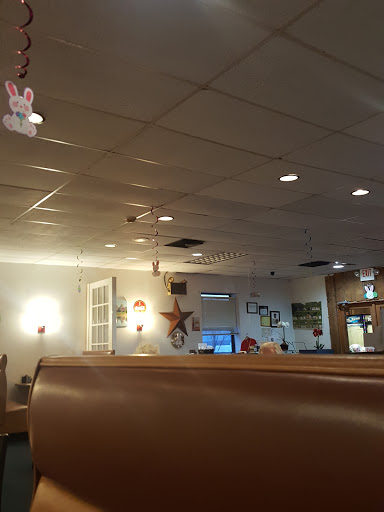 Family Restaurant «Yankee Doodle Diner», reviews and photos, 860 N Front St, Lemoyne, PA 17043, USA