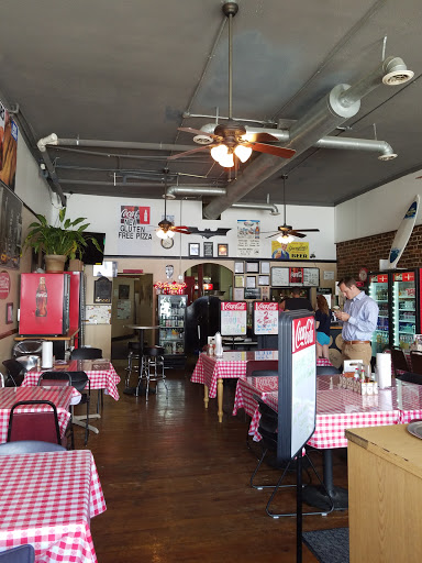 Pizza Restaurant «Little Italy Pizza», reviews and photos, 16 6th St, Bristol, TN 37620, USA