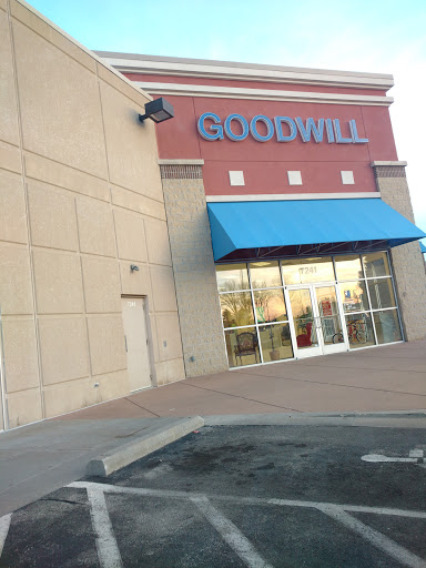 Charity «Goodwill», reviews and photos