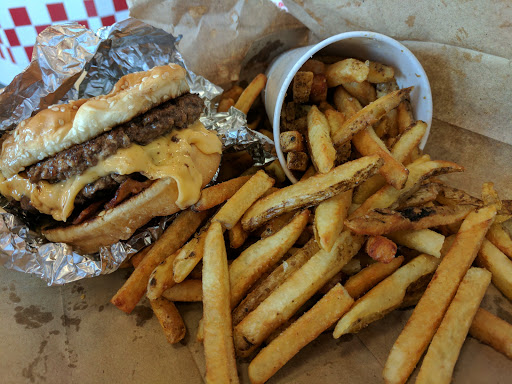 Fast Food Restaurant «Five Guys», reviews and photos, 5411 Harvey St, Muskegon, MI 49444, USA