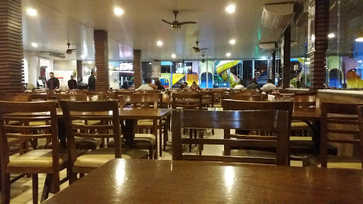 Varandão Restaurante Pizzaria, Av. Irmãos Guinle, 849 - Centro, Queimados - RJ, 26323-130, Brasil, Pizzaria, estado Rio de Janeiro