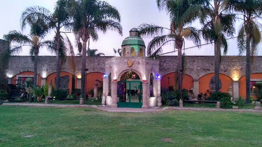 Azteca Fiesta Eventos, Adolf B. Horn Jr. No. 1455, Santa Cruz del Valle, 45655 Tlajomulco de Zuñiga, Jal., México, Salón para eventos | JAL