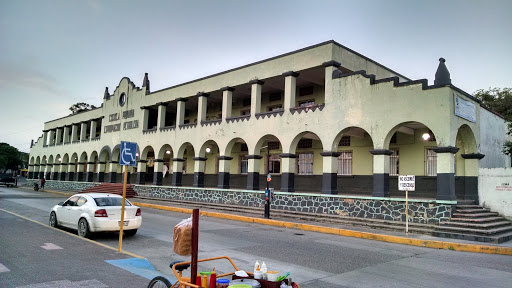 escuela expropiacion petrolera, Fco. I. Madero 408, Centro, 92030 Cd Cuauhtémoc, Ver., México, Escuela | VER