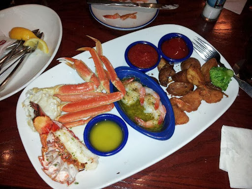 Seafood Restaurant «Red Lobster», reviews and photos, 990 Bullsboro Dr, Newnan, GA 30265, USA