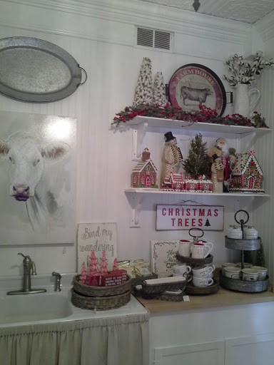 Boutique «High Cotton Vintage Home Furnishings», reviews and photos, 213 N Spring St, Manchester, TN 37355, USA