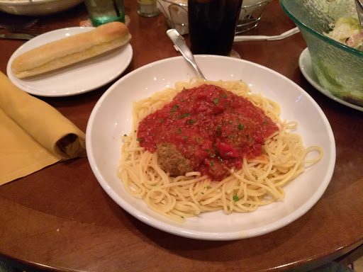 Italian Restaurant «Olive Garden», reviews and photos, 1550 Pleasant Valley Rd, Manchester, CT 06040, USA