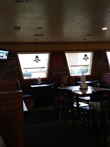 Pizza Restaurant «Pizza Hut», reviews and photos, 940 W Main St, Inverness, FL 34450, USA