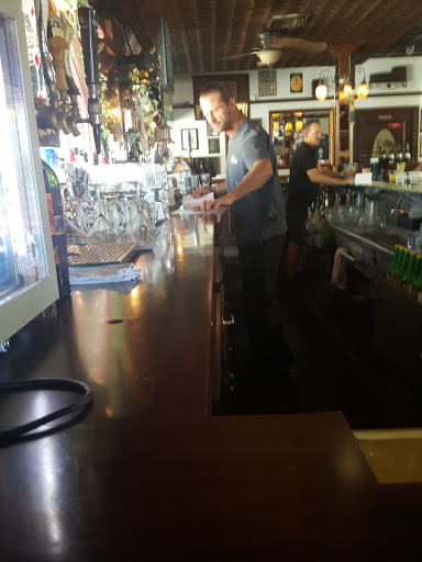 Bar & Grill «The Alley Restaurant & Bar», reviews and photos, 4501 West Coast Hwy, Newport Beach, CA 92663, USA
