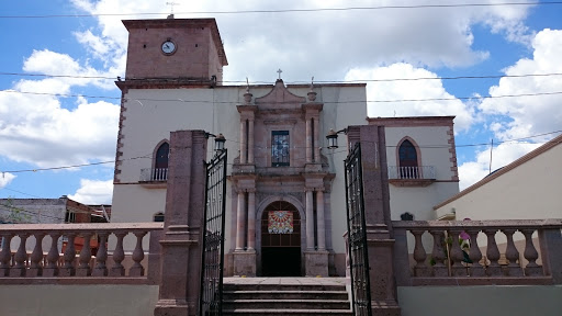 Parroquia de Santiago Apóstol, Plaza Cuauhtemoc SN, Centro, 59430 Numarán, Mich., México, Iglesia católica | MICH