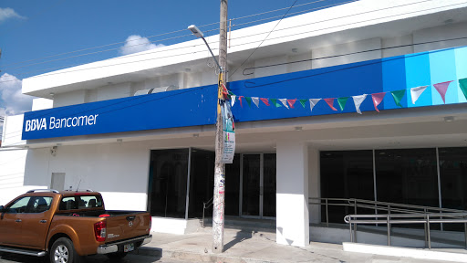 Bancomer, Primera Poniente Norte 11, Barrio Centro, 30540 Pijijiapan, Chis., México, Banco o cajero automático | CHIS