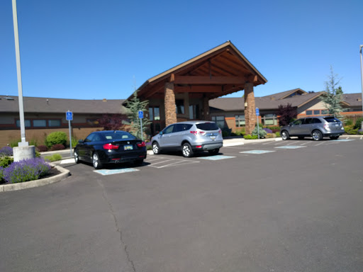 Country Club «Shadow Hills Country Club», reviews and photos, 92512 River Rd, Junction City, OR 97448, USA