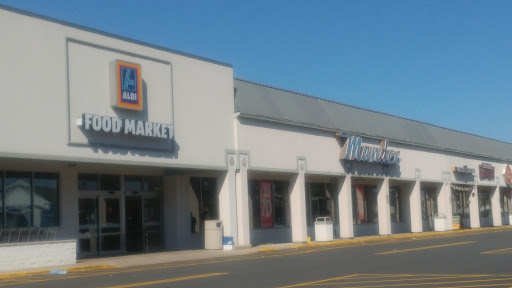 Supermarket «ALDI», reviews and photos, 3057 NJ-35, Hazlet, NJ 07730, USA