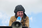 Kliknij by wejść http://lh4.googleusercontent.com/-ty5vffT5dlE/Tls_0gX-YZI/AAAAAAAAIjc/RWNt0qyJJnA/s144/saperski-borne-sulinowo-2011-59.JPG