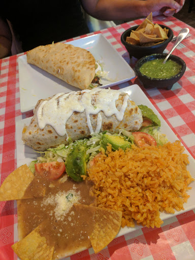 Mexican Restaurant «Cinderellas», reviews and photos, 108 Victory Blvd, Staten Island, NY 10301, USA