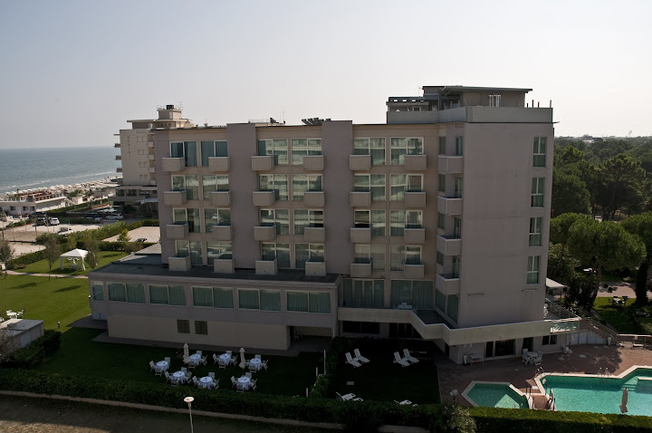Glatt Kosher Pesach 2016 in Milano Marittima, Italy - hosted by Tourman