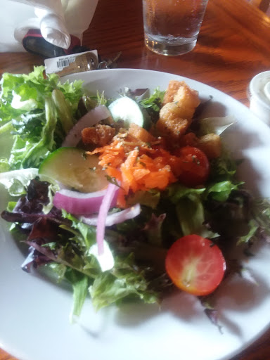 Restaurant «Amicis», reviews and photos, 157 E Washington St, Suffolk, VA 23434, USA