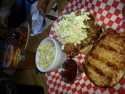 Barbecue Restaurant «Hog Wild Bar-B-Que», reviews and photos, 38 Main St, Placerville, CA 95667, USA