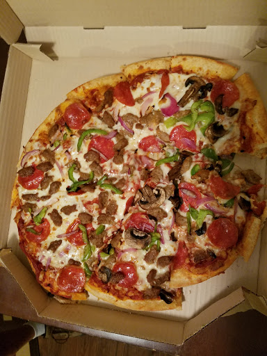 Pizza Restaurant «Pizza Hut», reviews and photos, 2255 Main St, Longmont, CO 80501, USA