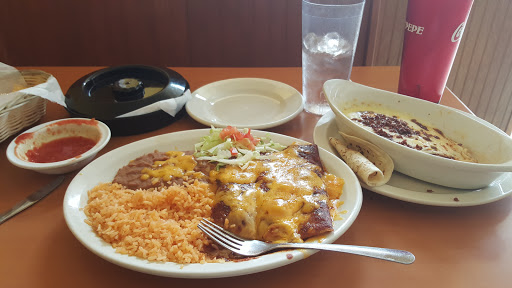 Mexican Restaurant «El Tio Pepe Mexican», reviews and photos, 1459 Bass Pro Drive, St Charles, MO 63301, USA