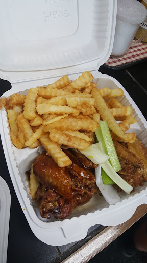 Chicken Wings Restaurant «Wings 21 Kettering», reviews and photos, 10578 Campus Way S, Upper Marlboro, MD 20774, USA