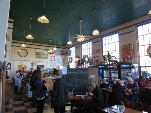 Restaurant «GERE-a-DELI», reviews and photos, 502 Commercial Ave, Anacortes, WA 98221, USA