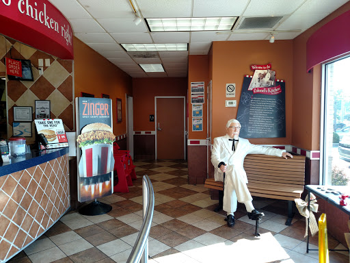 Fast Food Restaurant «KFC», reviews and photos, 895 N Green St, Brownsburg, IN 46112, USA