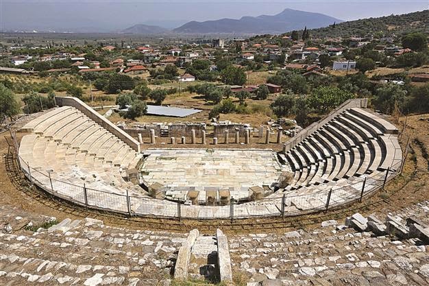 Ancient city of Metropolis opens to tourism Ancient city of Metropolis opens to tourism