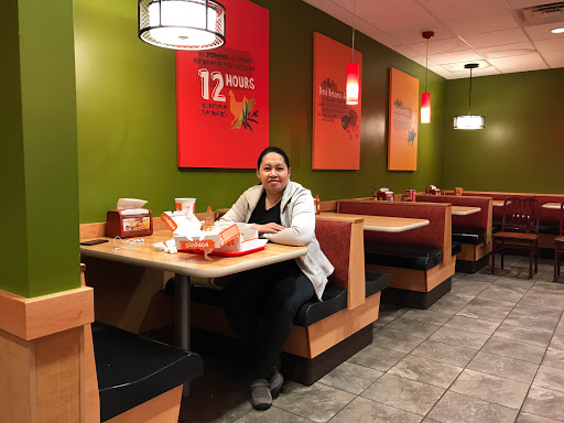Chicken Restaurant «Popeyes Louisiana Kitchen», reviews and photos, 7 W Dundee Rd, Arlington Heights, IL 60004, USA
