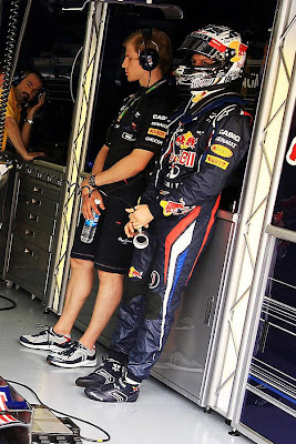 Себастьян Феттель охлаждается на Гран-при Малайзии 2012