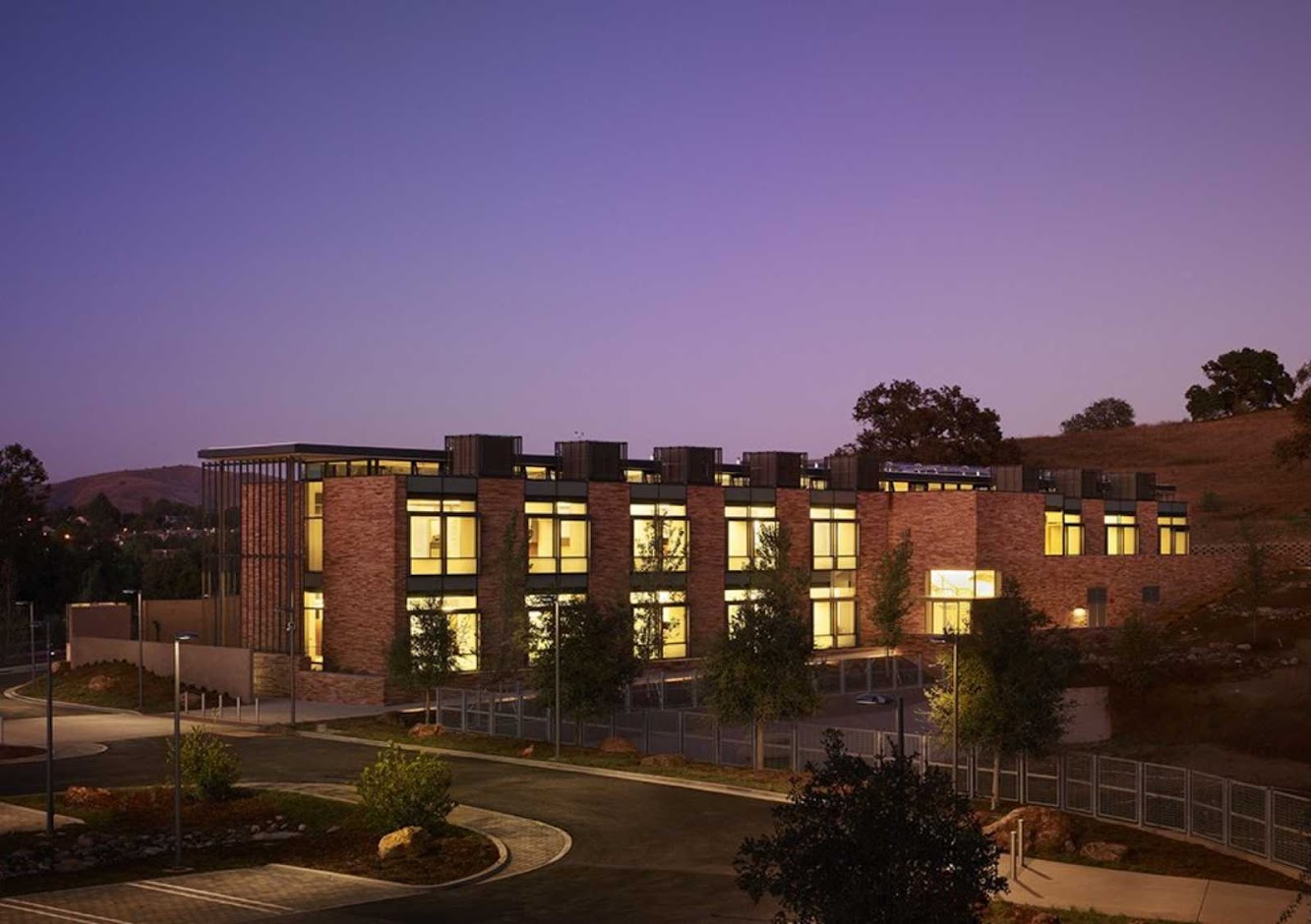 04-Conrad-N.-Hilton-Foundation-Headquarters-by-ZGF-Architects