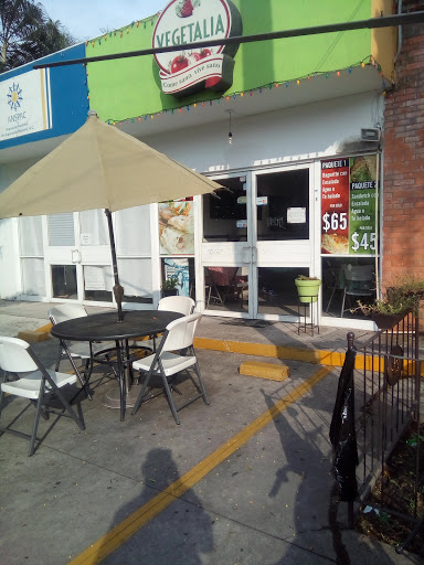 Vegetalia, Maclovio Herrera 150, Int. A, Jardines de la Corregidora, 28030 Colima, Col., México, Restaurante de comida saludable | COL