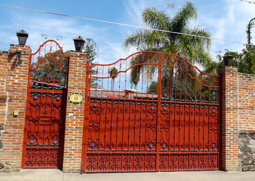 La Casa de Milagros, Pedro Moreno 89, Las Redes, 45900 Chapala, Jal., México, Institución religiosa | JAL