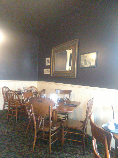 Restaurant «Franklin House Tavern», reviews and photos, 101 N Market St, Schaefferstown, PA 17088, USA