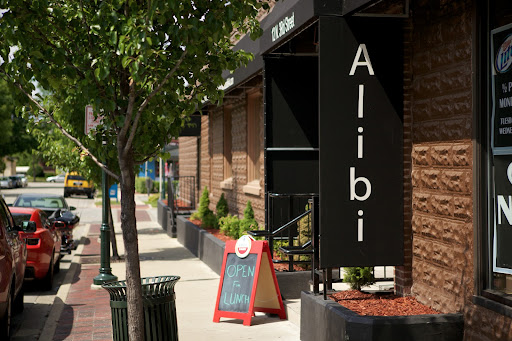 Bar & Grill «Alibi Bar & Grill», reviews and photos, 12 N 3rd St, St Charles, IL 60174, USA