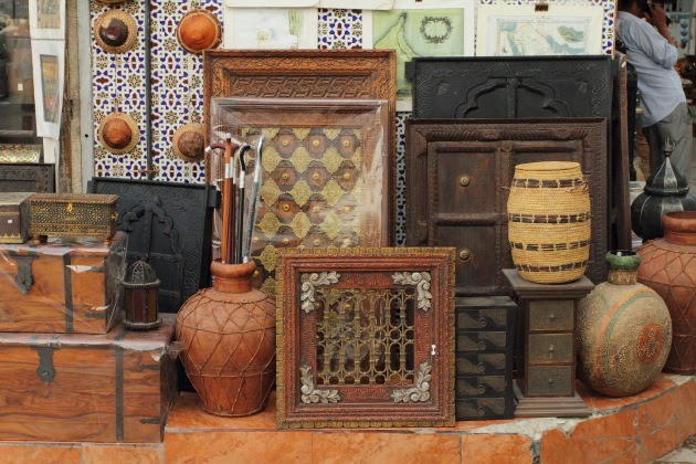 Traditional souvenirs for sale at Mattrah Souk, Muscat, Oman